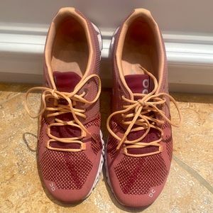 Womens OnCloud 5 Shoe
